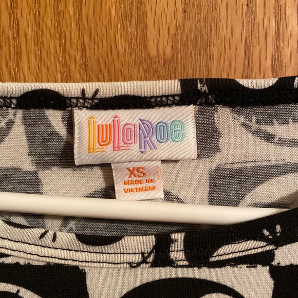Lularoe - Picture 2 of 4